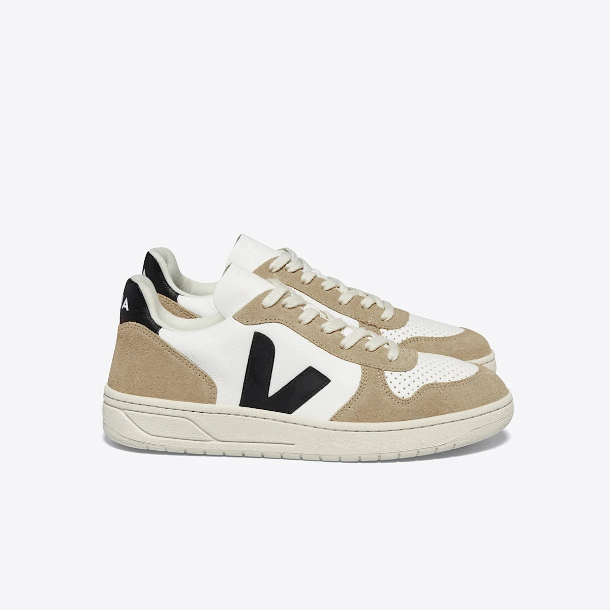 V-10 LEATHER WHITE BLACK SAHARA